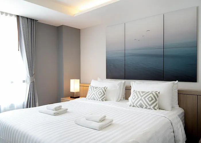 The Riski At Bangphlat Station Sha Hotel