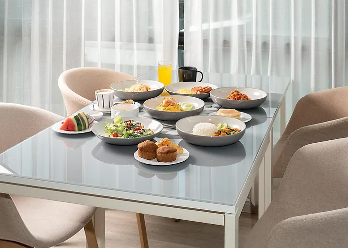 The Riski At Bangphlat Station Sha Hotel Bangkok