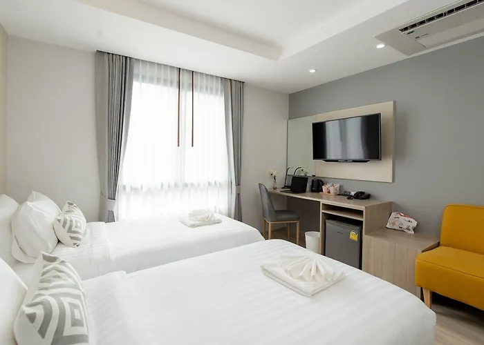 The Riski At Bangphlat Station Sha Hotel