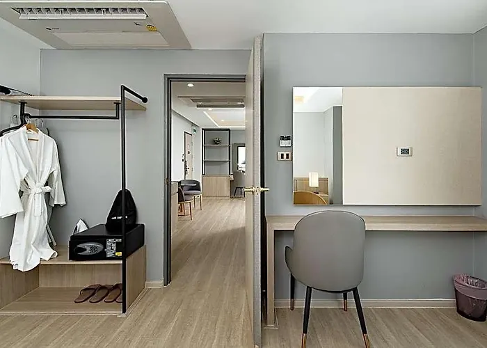 The Riski At Bangphlat Station Sha Hotel 3*