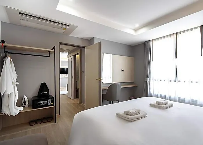 The Riski At Bangphlat Station Sha Hotel 3*