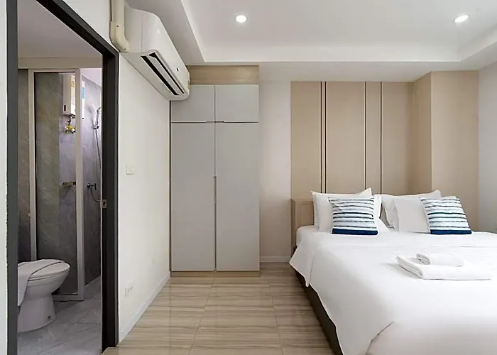 The Riski At Bangphlat Station Sha Hotel